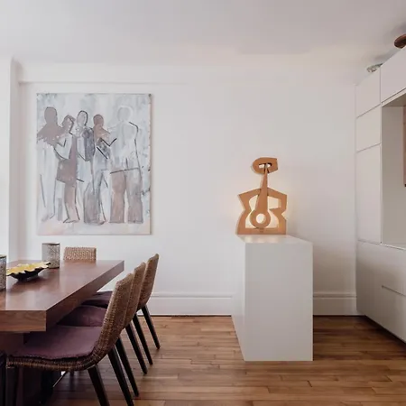 Veeve - La Vie Est Belle *