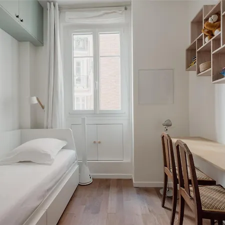 Veeve - La Vie Est Belle